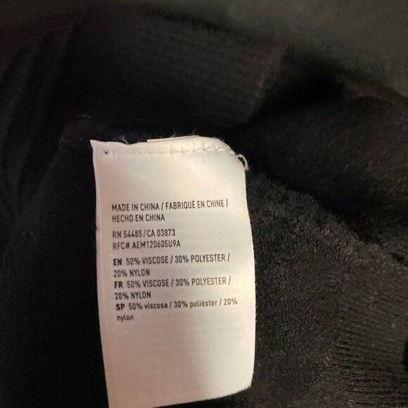 #137 AMERICAN EAGLE OUTFITTERS Knit Cropped Sweater - Picture 5 of 8